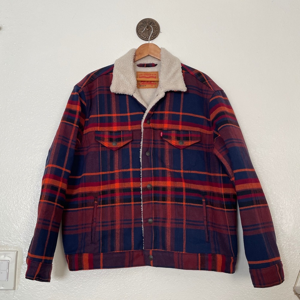 Levis Mens Vintage Fit Sherpa Trucker Jacket Plaid Red Navy Blue Large